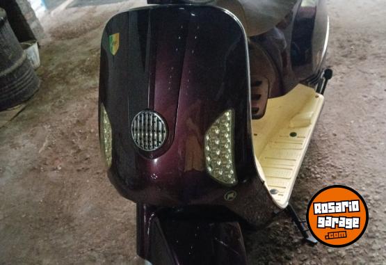 Motos - Motomel Strato 150cc. 2015 Nafta 111111Km - En Venta