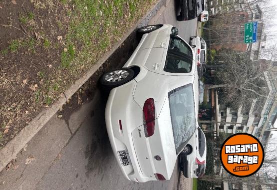 Autos - Fiat Siena 2014 GNC 205000Km - En Venta