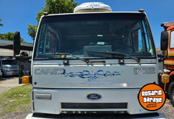 Camiones y Gr�as - VENDO FORD 1722 A BOMBA CON CARROCERIA - En Venta