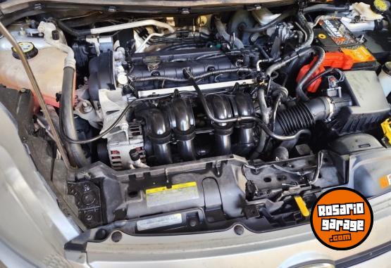 Autos - Ford Fiesta kinect design 2012 Nafta 176000Km - En Venta