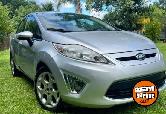 Autos - Ford Fiesta kinect design 2012 Nafta 182000Km - En Venta
