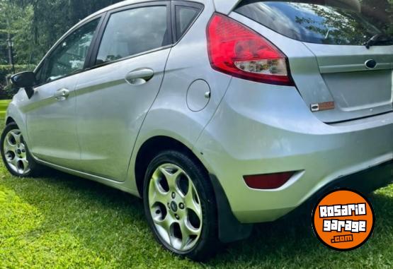 Autos - Ford Fiesta kinect design 2012 Nafta 182000Km - En Venta