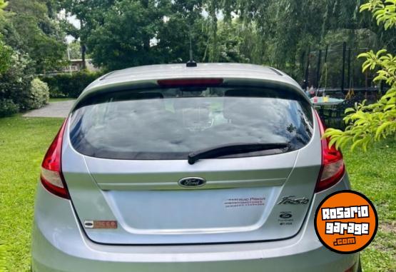 Autos - Ford Fiesta kinect design 2012 Nafta 182000Km - En Venta