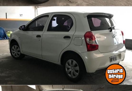 Autos - Toyota Etios 2016 Nafta 113000Km - En Venta