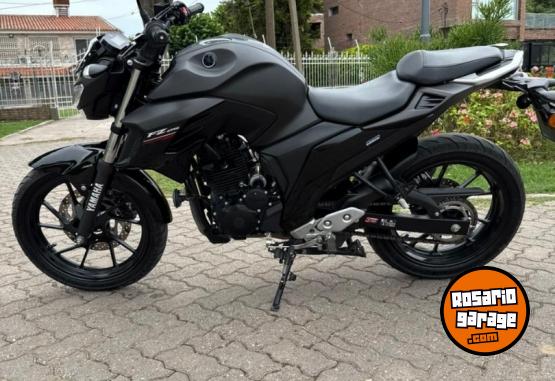 Motos - Yamaha fz 250 2025 Nafta 9400Km - En Venta