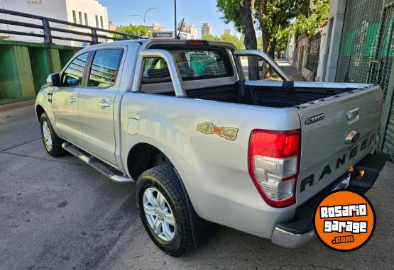 Camionetas - Ford Ranger 4x4 2023 Diesel 64000Km - En Venta