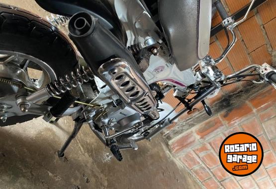 Motos - Motomel Max 110 2023 Nafta 7600Km - En Venta