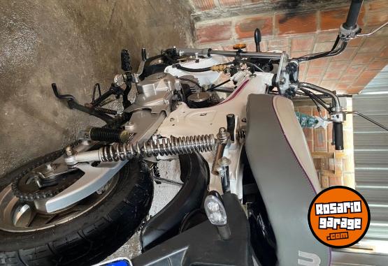 Motos - Motomel Max 110 2023 Nafta 7600Km - En Venta