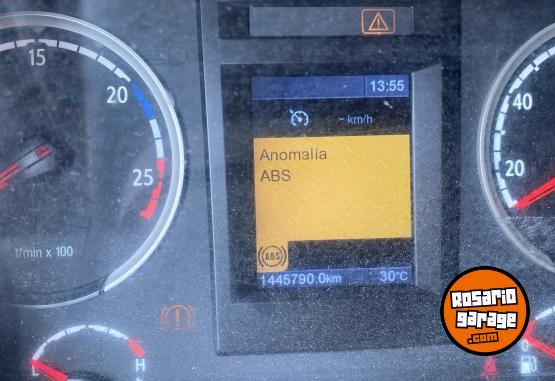 Camiones y Gr�as - Scania p340 2010 - En Venta