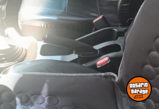 Camionetas - Toyota Hilux 2018 Diesel 124000Km - En Venta