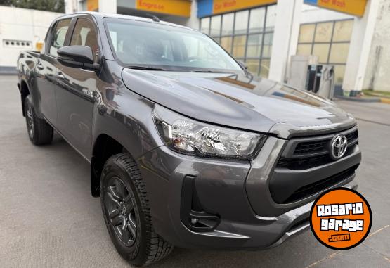 Camionetas - Toyota HILUX SR 2025 Diesel 3Km - En Venta