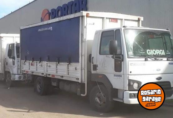 Camiones y Gr�as - CAMION FORD CON SIDER COMPLETISIMO TOLERANCIA DE MUCHA CARGA - En Venta