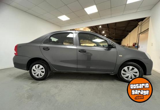 Autos - Toyota ETIOS 1,5 X 4P MT 2021 Nafta 76087Km - En Venta