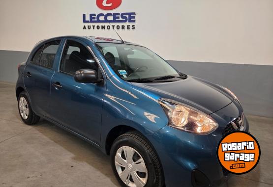 Autos - Nissan March 2017 Nafta 70200Km - En Venta