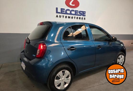 Autos - Nissan March 2017 Nafta 70200Km - En Venta