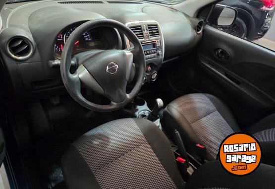 Autos - Nissan March 2017 Nafta 70200Km - En Venta