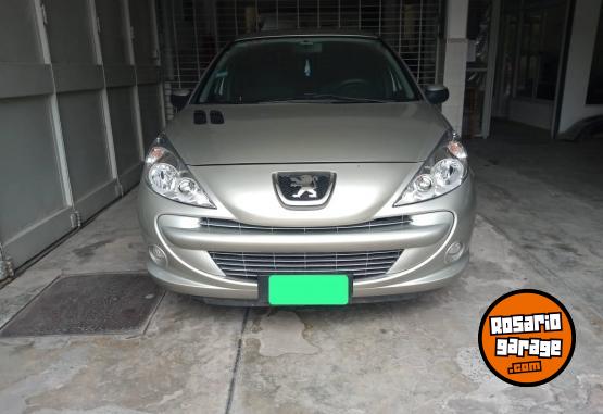 Autos - Peugeot 207 compact 2012 GNC 225000Km - En Venta