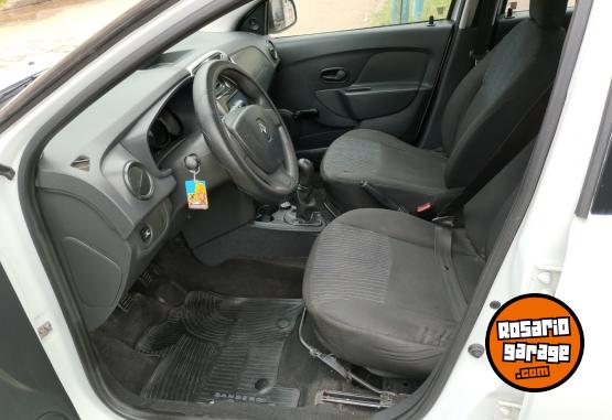 Autos - Renault Sandero 2017 GNC 120000Km - En Venta