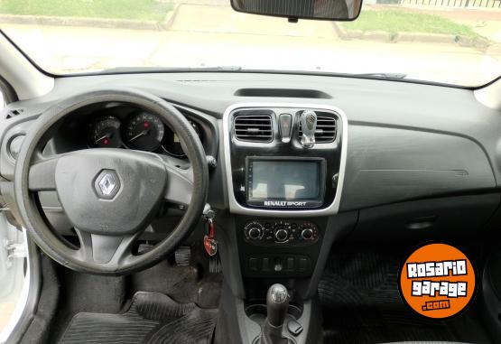 Autos - Renault Sandero 2017 GNC 120000Km - En Venta