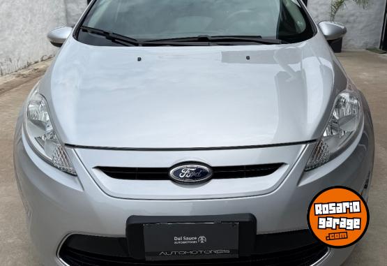Autos - Ford Fiesta titanium 2012 Nafta 73000Km - En Venta