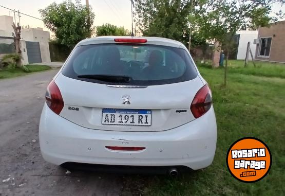 Autos - Peugeot 208 2018 Nafta 114500Km - En Venta