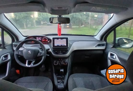 Autos - Peugeot 208 2018 Nafta 114500Km - En Venta