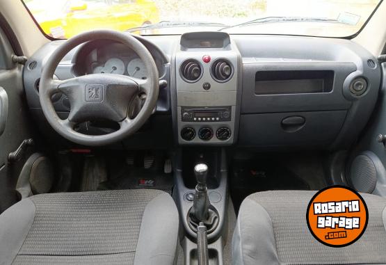 Utilitarios - Peugeot Partner kangoo Fiorino 2010 Nafta 11Km - En Venta