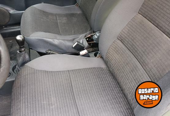 Utilitarios - Peugeot Partner kangoo Fiorino 2010 Nafta 11Km - En Venta