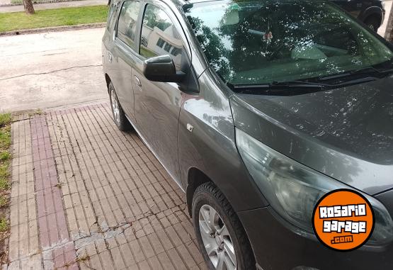 Autos - Chevrolet Spin ltz 7 asientos 2013 Nafta 176000Km - En Venta