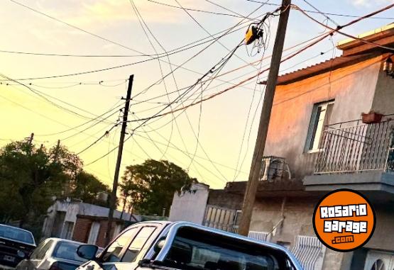 Camionetas - Toyota Hilux SRV 2017 Diesel 170000Km - En Venta