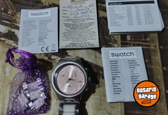 Indumentaria - Liquido reloj Swatch modelo dreamnight rose ideal para regalo - En Venta