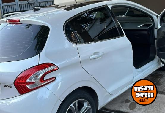 Autos - Peugeot 208 feline 2013 Nafta 136000Km - En Venta