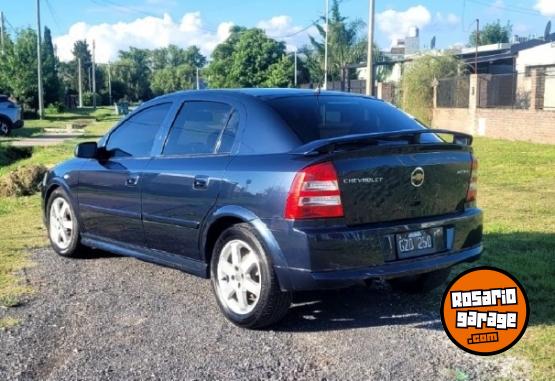 Autos - Chevrolet Astra GLS 2008 Nafta 138000Km - En Venta