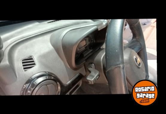 Camionetas - Chevrolet Montana Saveiro 2011 GNC 189Km - En Venta