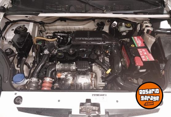 Utilitarios - Peugeot Partner 2017 Diesel 78700Km - En Venta