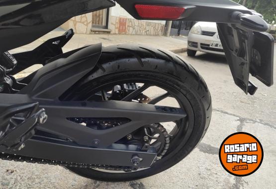 Motos - Bajaj Dominar 250 2023 Nafta 7000Km - En Venta