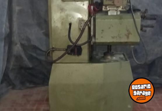Herramientas - Fresadora de torreta industrial - En Venta
