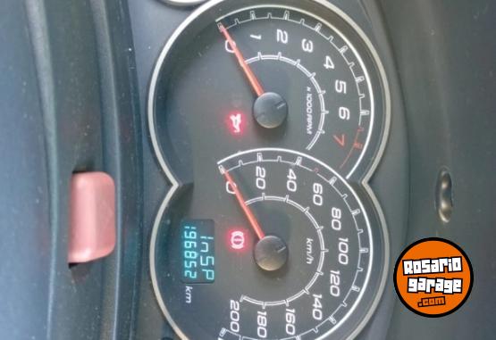 Autos - Chevrolet Prisma 2011 Nafta 196000Km - En Venta