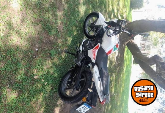 Motos - Benelli Tnt 15 2023 Nafta 13000Km - En Venta