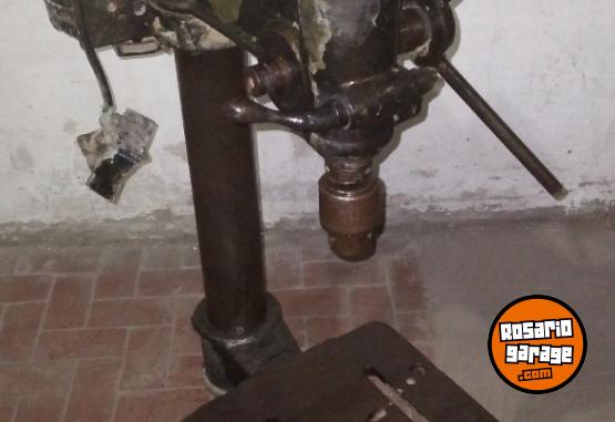 Herramientas - Agujereadora de banco - En Venta