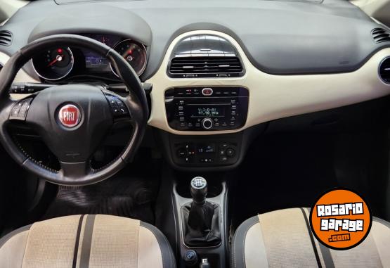 Autos - Fiat Punto 1.6 16v Essence 2013 Nafta 130000Km - En Venta