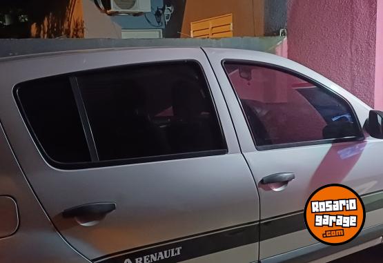 Autos - Renault Sandero 2012 Nafta 227000Km - En Venta