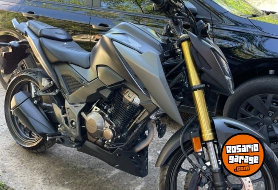 Motos - Honda CB300F 2024 Nafta 7000Km - En Venta