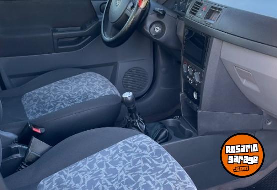 Autos - Chevrolet MERIVA 1.8 GL 2005 GNC 230000Km - En Venta