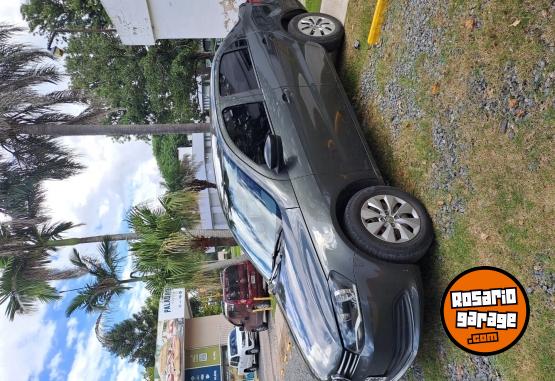 Autos - Volkswagen Voyage 2013 Nafta 185000Km - En Venta
