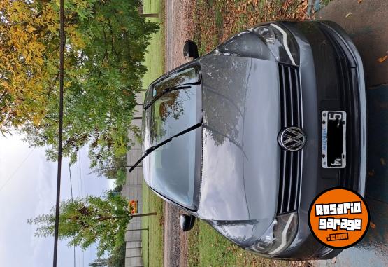 Autos - Volkswagen Voyage 2013 Nafta 185000Km - En Venta