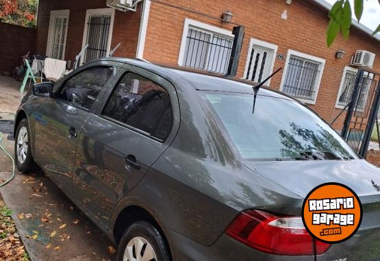Autos - Volkswagen Voyage 2013 Nafta 185000Km - En Venta
