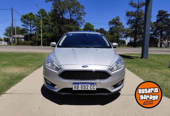 Autos - Ford Focus SE Plus 2.0L AT 4P 2017 Nafta 94900Km - En Venta