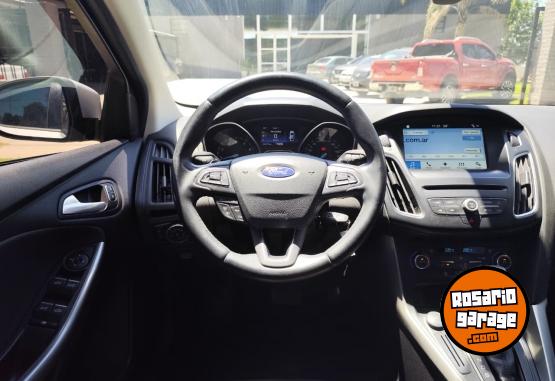 Autos - Ford Focus SE Plus 2.0L AT 4P 2017 Nafta 94900Km - En Venta
