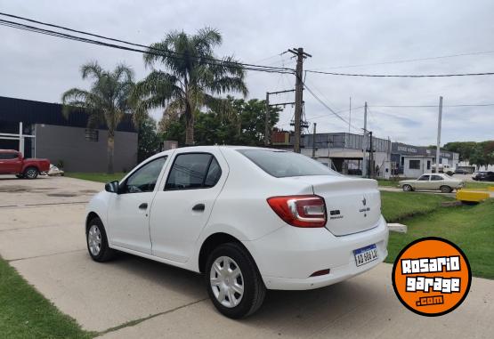 Autos - Renault Logan Authentique Plus1.6 2019 Nafta 44900Km - En Venta